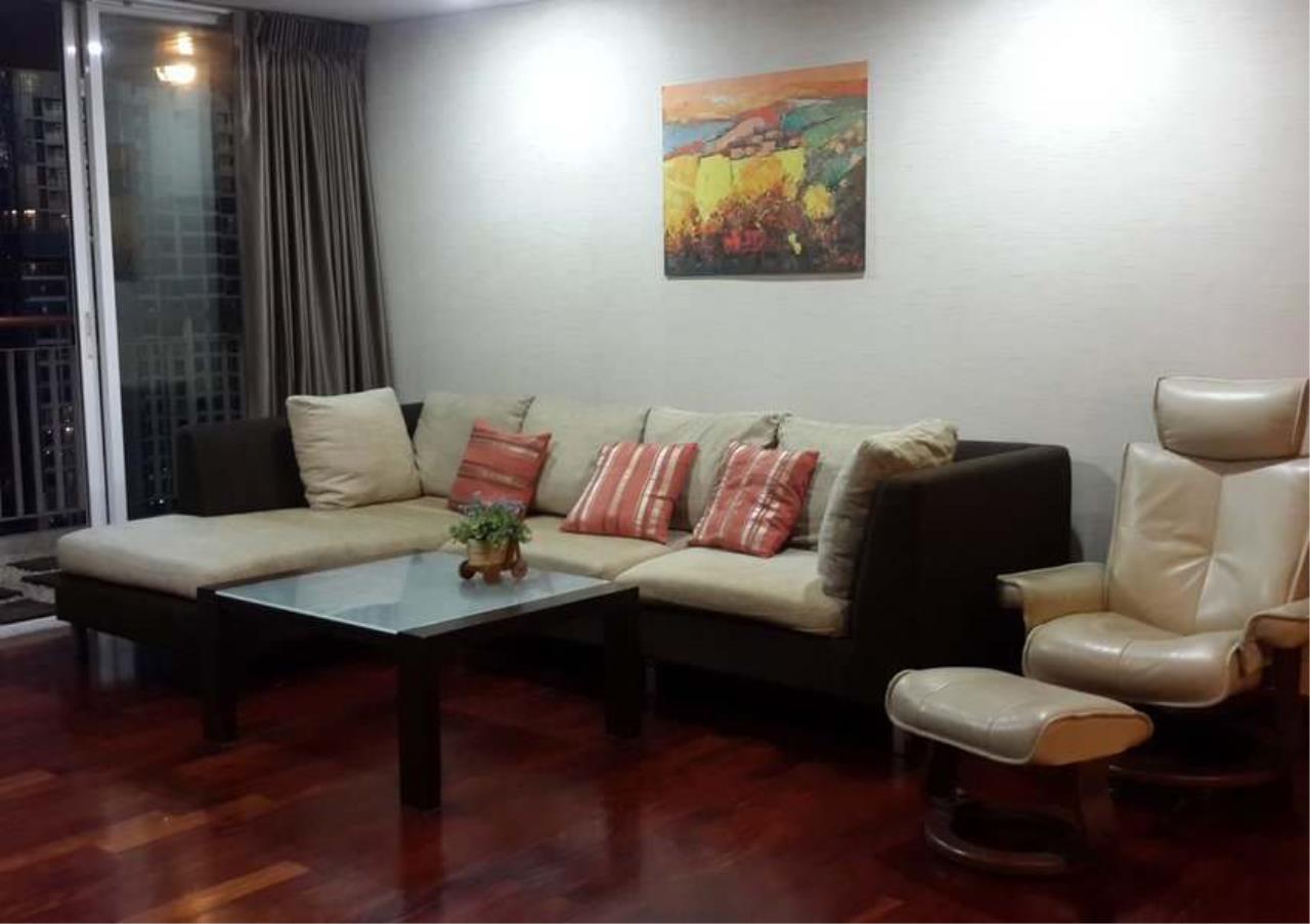 Bangkok Residential Agency's 3 Bed Condo For Rent in Chidlom BR5720CD 1