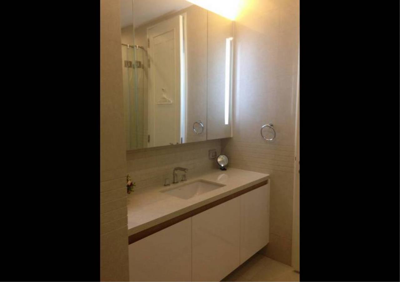Bangkok Residential Agency's 2 Bed Condo For Rent in Chidlom BR5895CD 8