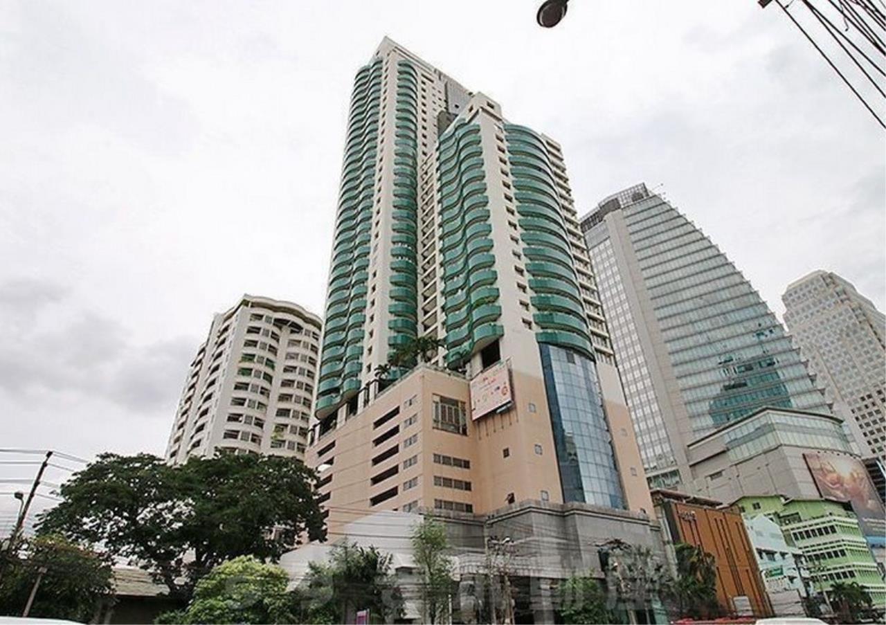 Bangkok Residential Agency's 3 Bed Condo For Rent in Asoke BR9619CD 1