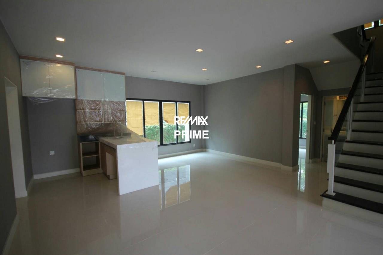 RE/MAX PRIME Agency's House for Sale Setthasiri Srinakarin - Rama 9   5