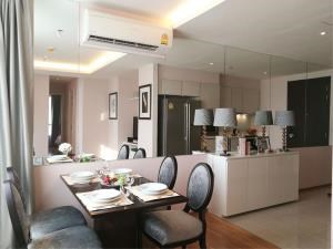 BKK Condos Agency's 2 bedroom condo for rent at H Sukhumvit 43  3