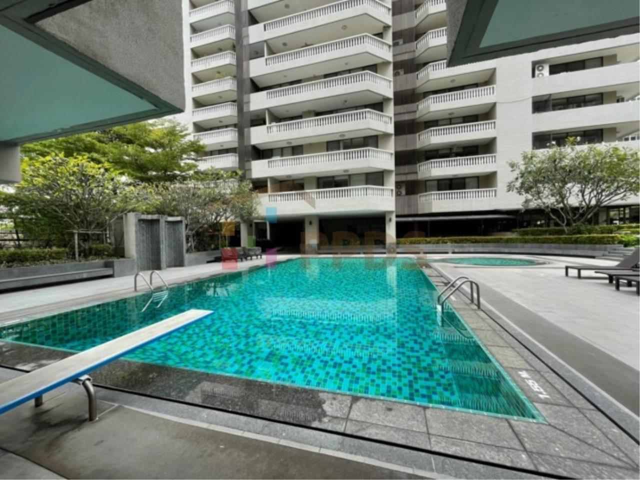 Propodyssey Agency's 3 Bedrooms for rent with big balcony in Sukhumvit soi 24 13