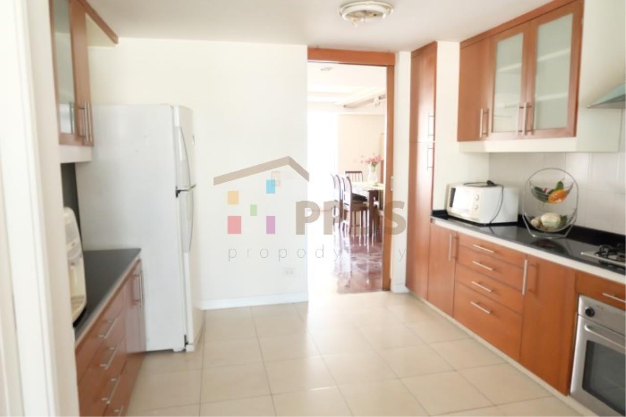 Propodyssey Agency's 3 bedrooms for rent near BTS 6