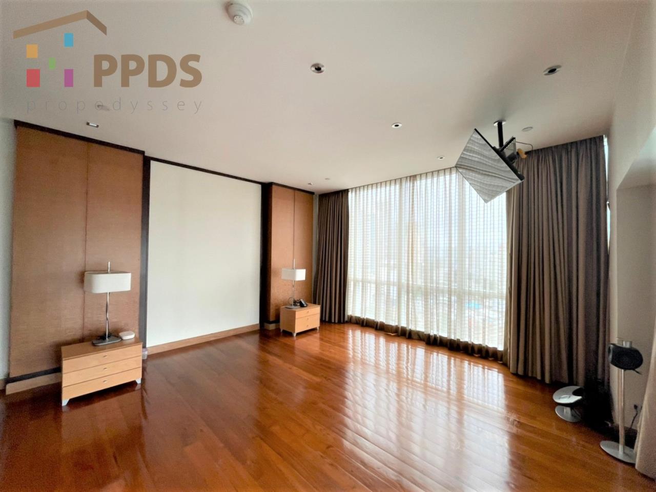 Propodyssey Agency's 3 Beds for rent at Le Raffine Sukhumvit 31 with Private pool  4