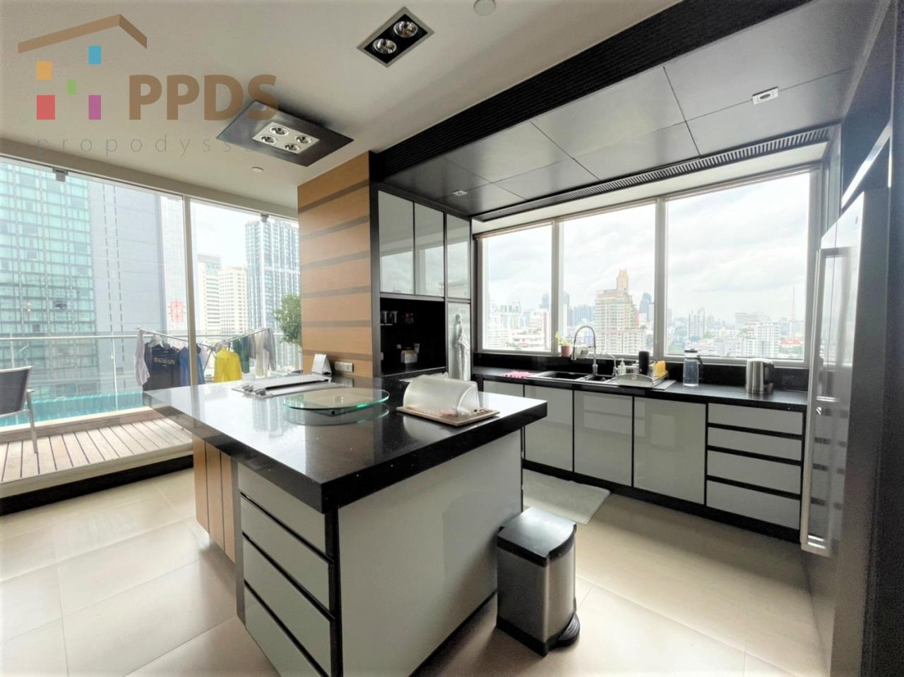 Propodyssey Agency's 3 Beds for rent at Le Raffine Sukhumvit 31 with Private pool  6