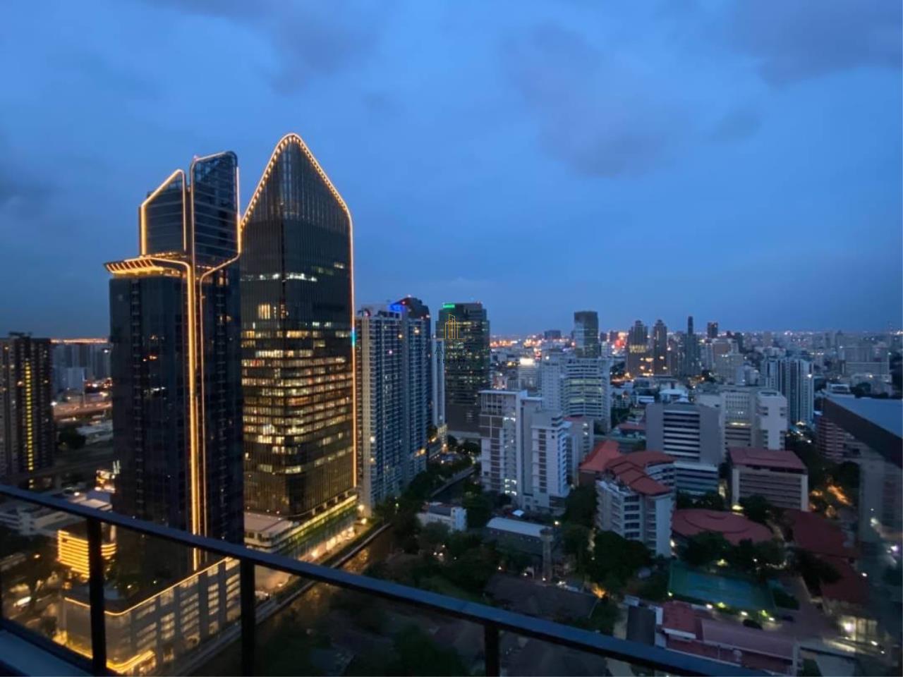 Asangha Realty Agency's LOFTS ASOKE RENT 2 BEDROOMS SIZE 84 SQ.M. 72,000/MONTH 15