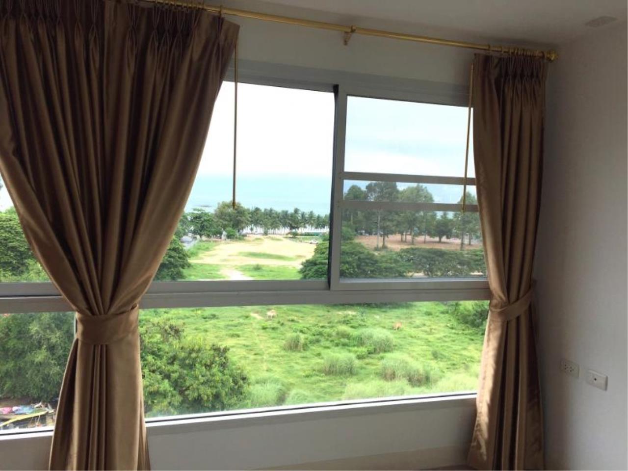 RE/MAX Town & Country Property Agency's Nice condo in Bang saray 5