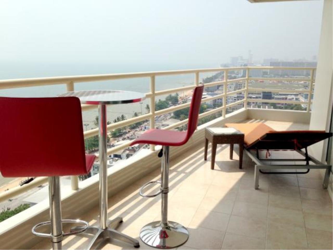 RE/MAX Town & Country Property Agency's Beautiful view condo for sale and rent 2