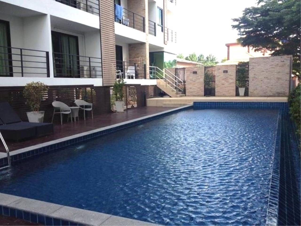 RE/MAX Town & Country Property Agency's Condo in South Pattaya 2