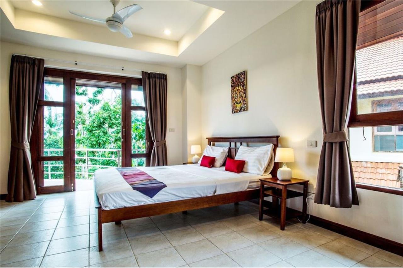 RE/MAX Island Real Estate Agency's Beautiful 3 bedroom villa for sale in Plai Leam 5