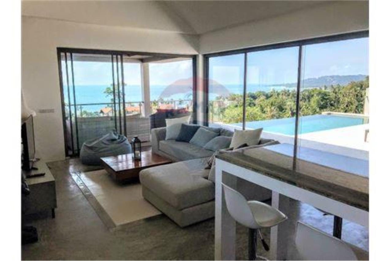 RE/MAX Island Real Estate Agency's villa with the breathtaking sea view in Lamai 21