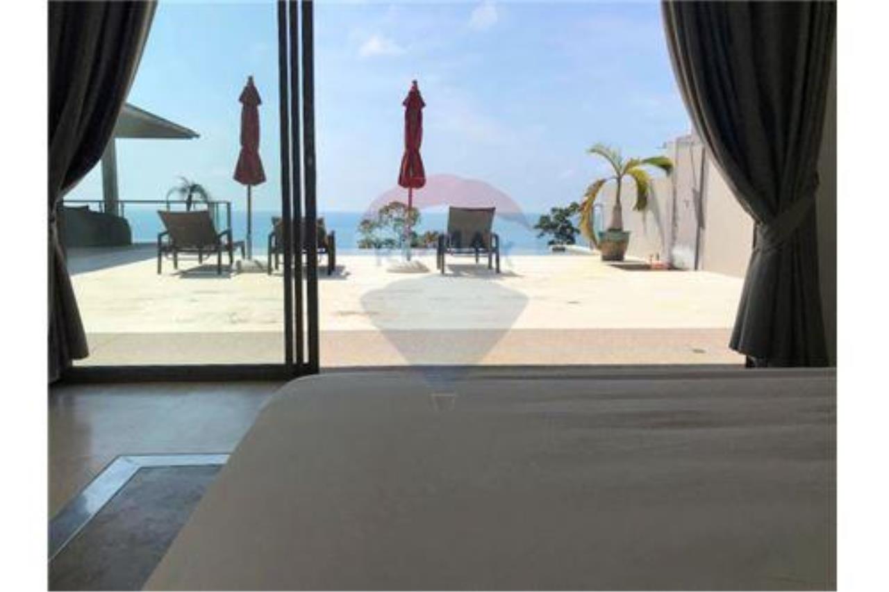 RE/MAX Island Real Estate Agency's villa with the breathtaking sea view in Lamai 13