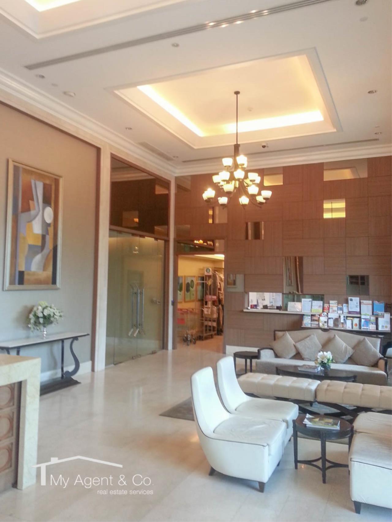 Thapanee Triwan Agency's For Rent 2 Bedrooms Duplex Villa Asoke Condo Near MRT 13