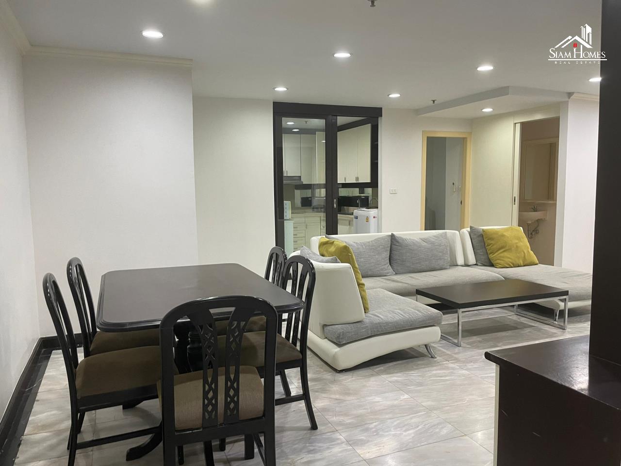 Suk SiamHomes Co.,Ltd Agency's 2+1bed 3bath for rent at Baan Suanpetch 2