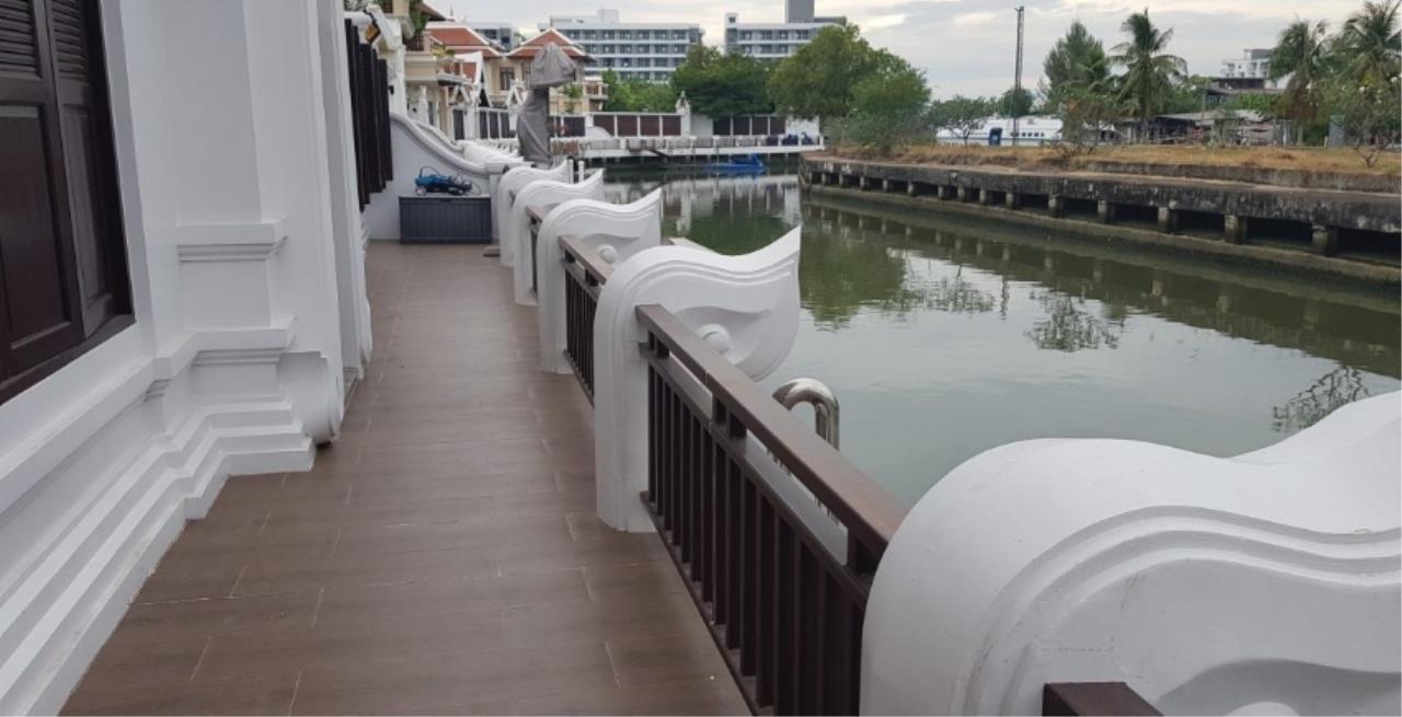 Signature Realty ( Thailand ) Co Ltd Agency's Exclusive Water front Home for Sale View Talay Marina 8