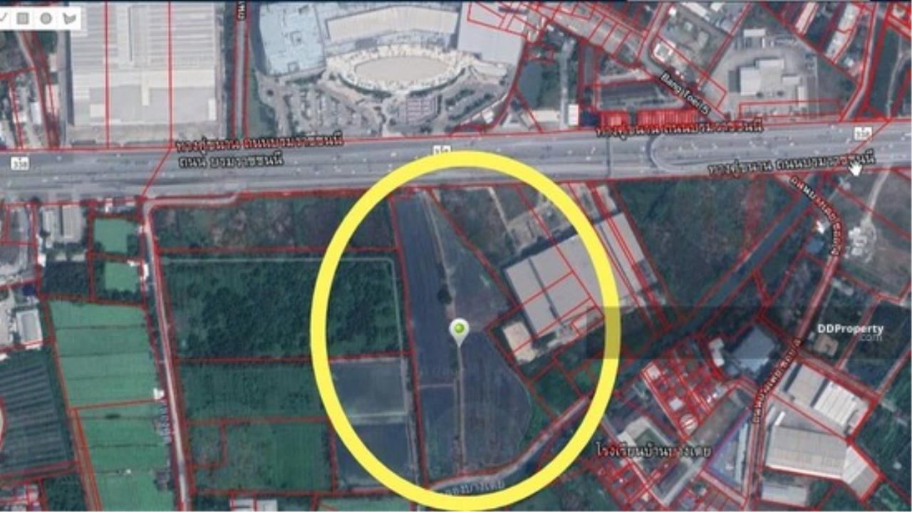 The Agent Property Agency's Land opposite the Central Salaya, meat 24-1-9 rai width 20 meters x 350 meters on the main road Boromarajonani. Behind the Canal, good location, Pinklao - Nakhon Chaisri. Suitable for project allocation. 5