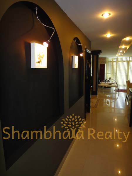 Shambhala Realty Agency's Beautiful Unit Baan Phrompong Sukhumvit 39 2BR 3