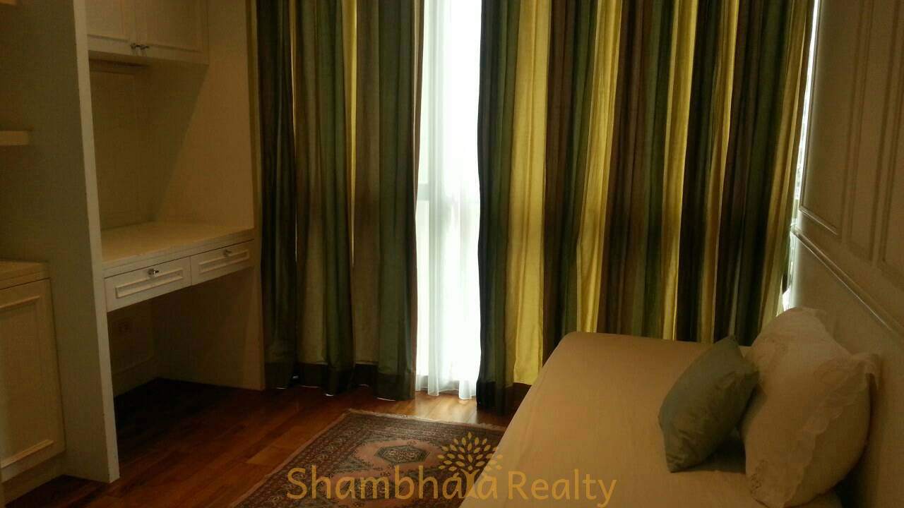 Shambhala Realty Agency's Athenee Residence 2 Bedrooms 2 Bathrooms 99 sq.m. 80,000 baht/ month for rent 3