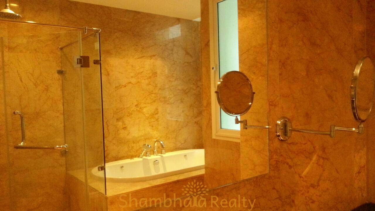 Shambhala Realty Agency's Athenee Residence 2 Bedrooms 2 Bathrooms 99 sq.m. 80,000 baht/ month for rent 5