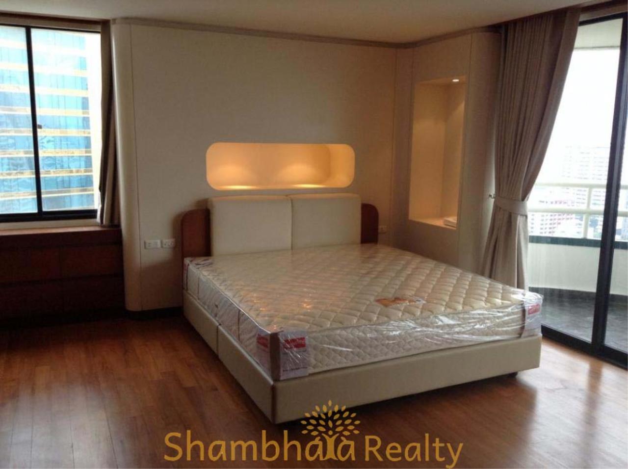Shambhala Realty Agency's Las Colinas Condominium for Rent in Sukhumvit 21 5