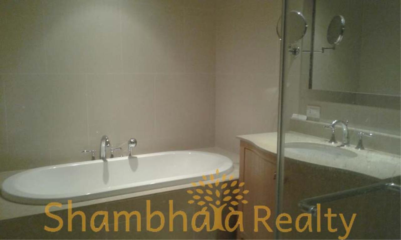 Shambhala Realty Agency's Empire Place Condominium for Rent in Narathiwas - Ratchakarin 5