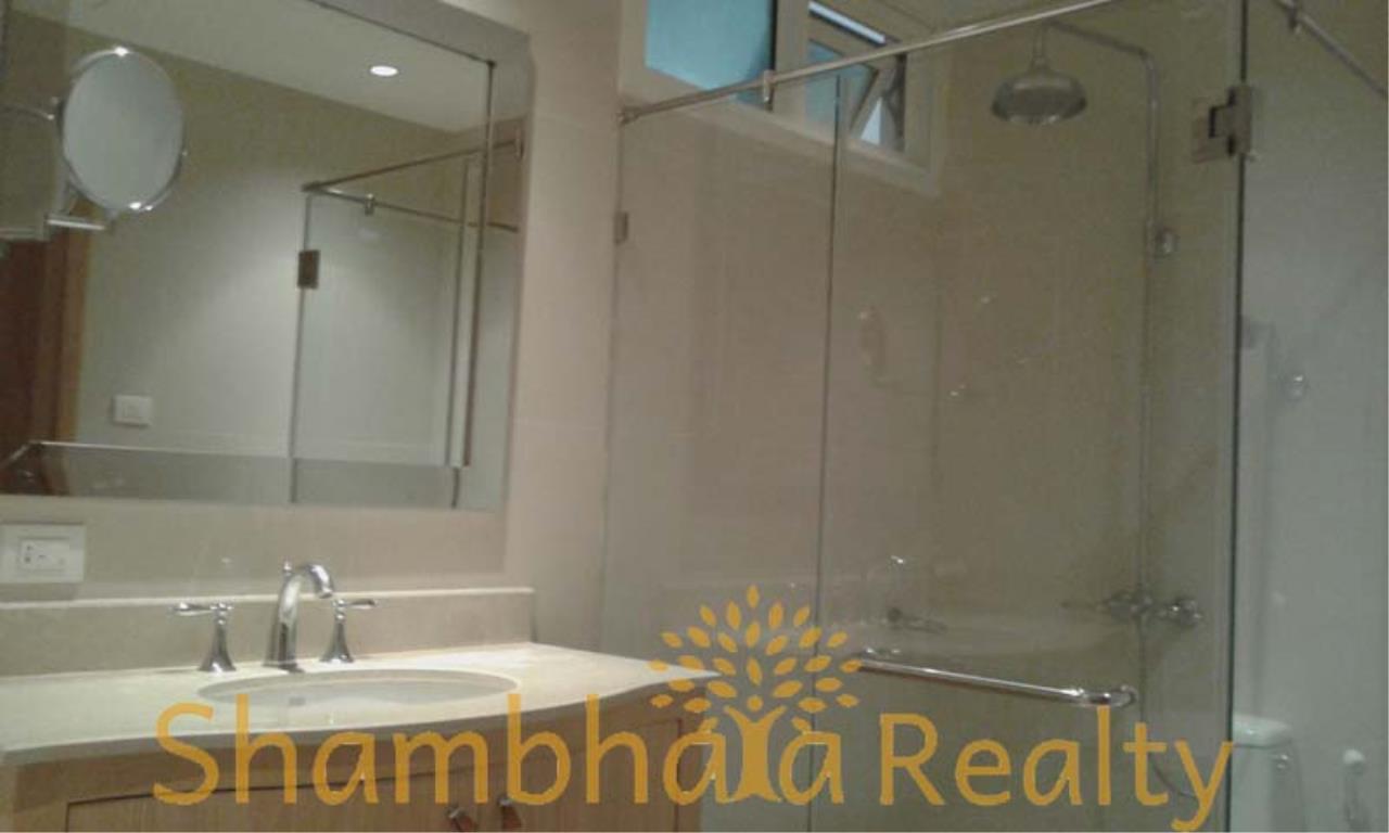 Shambhala Realty Agency's Empire Place Condominium for Rent in Narathiwas - Ratchakarin 17