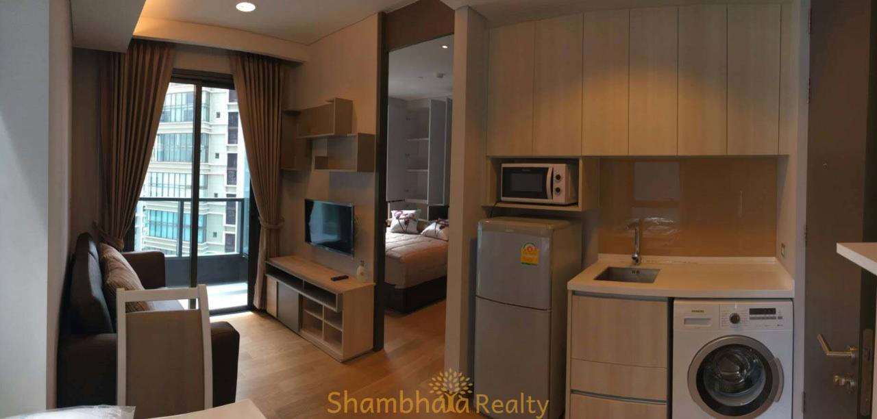 Shambhala Realty Agency's The Lumpini 24 Condominium for Rent in Sukhumvit 24 3
