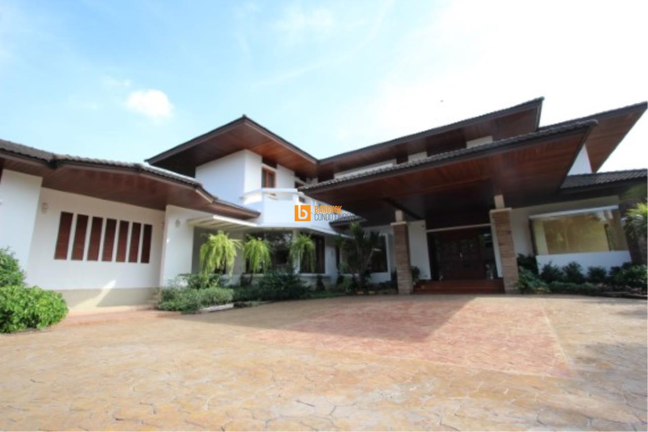 Bangkok Condo Finder Agency's Moobaan Panya House for Rent 5