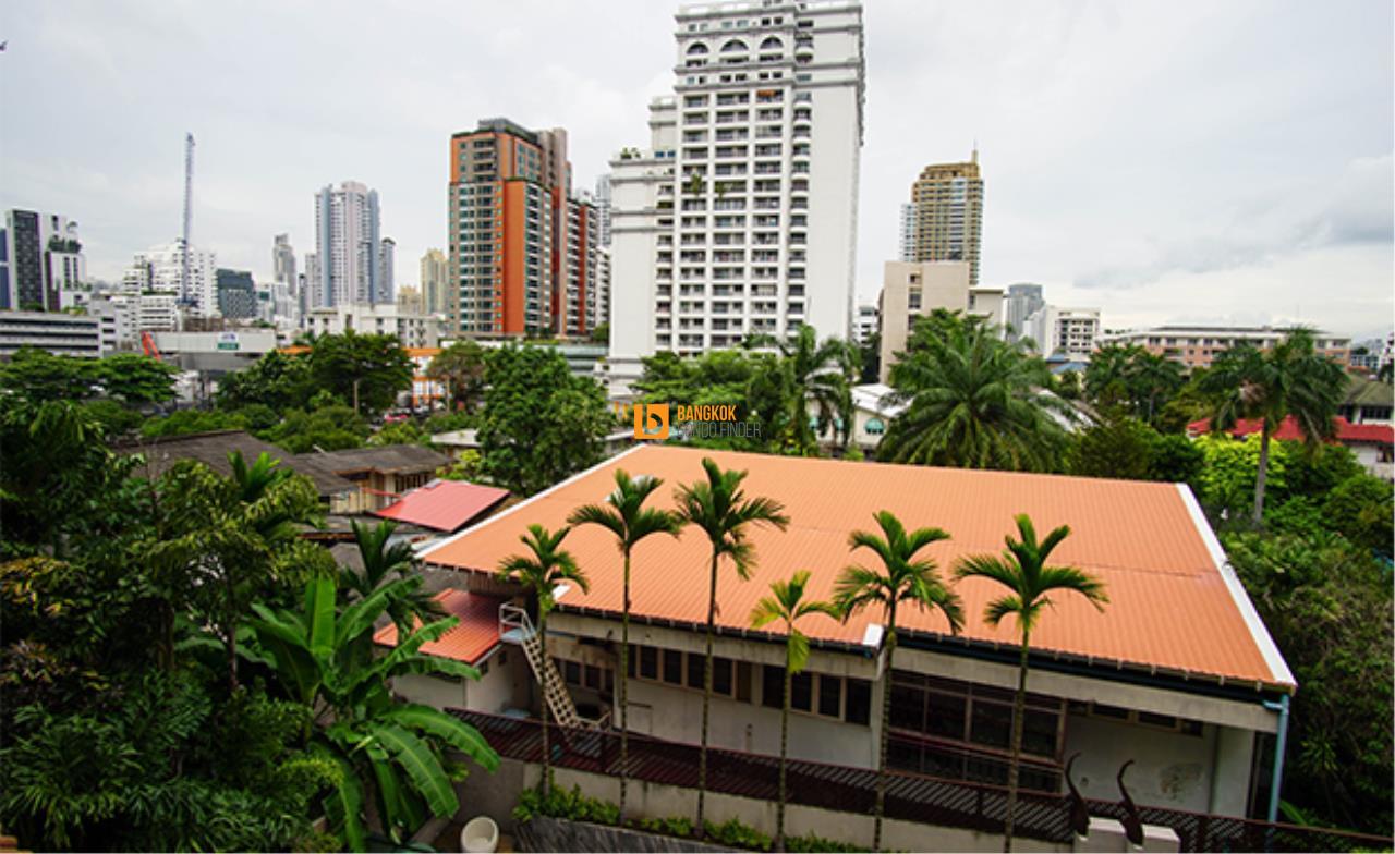Bangkok Condo Finder Agency's Apartment for Rent in Sukhumvit 41 43
