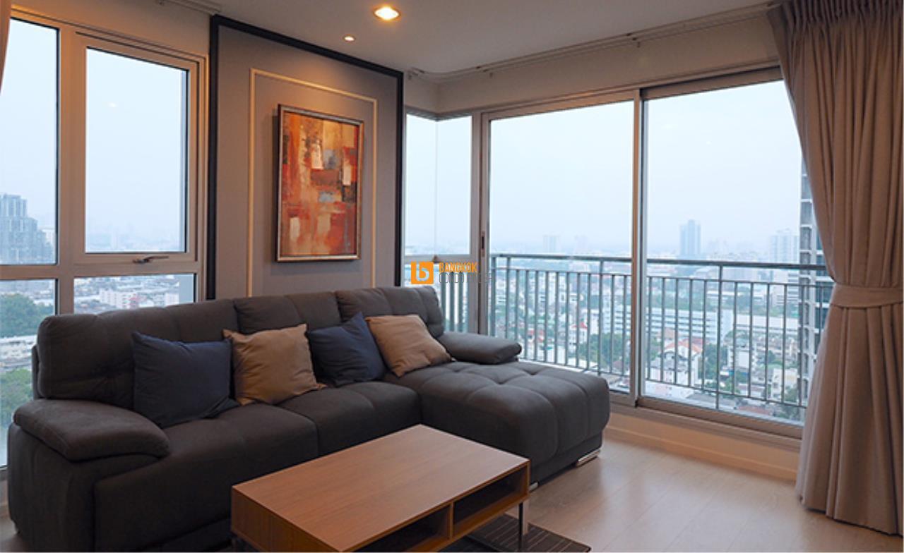 Bangkok Condo Finder Agency's Rhythm Sathorn-Narathiwas Condominium for Rent 1
