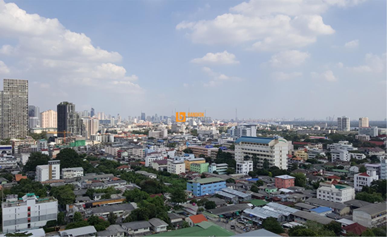 Bangkok Condo Finder Agency's Rhythm Sathorn-Narathiwas Condominium for Rent 24