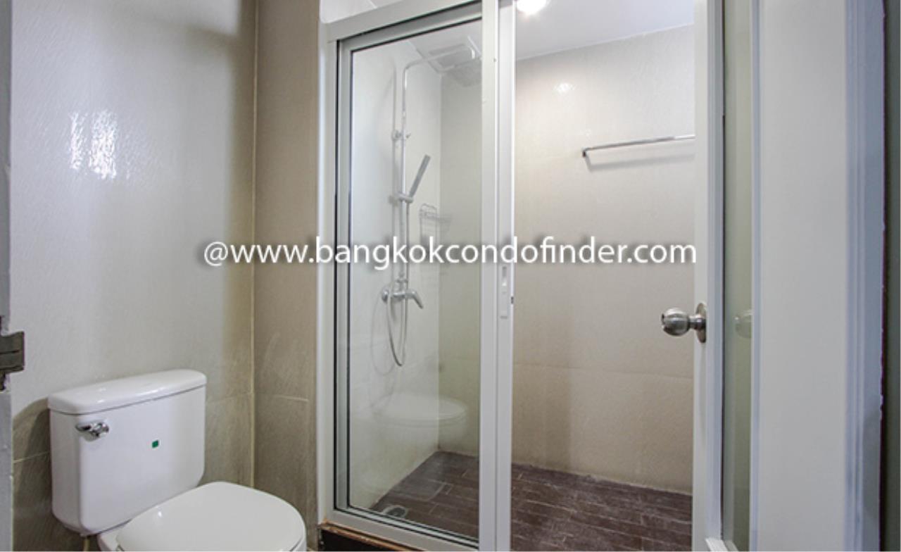 Bangkok Condo Finder Agency's Baan Yenarkard Condominium for Rent 4