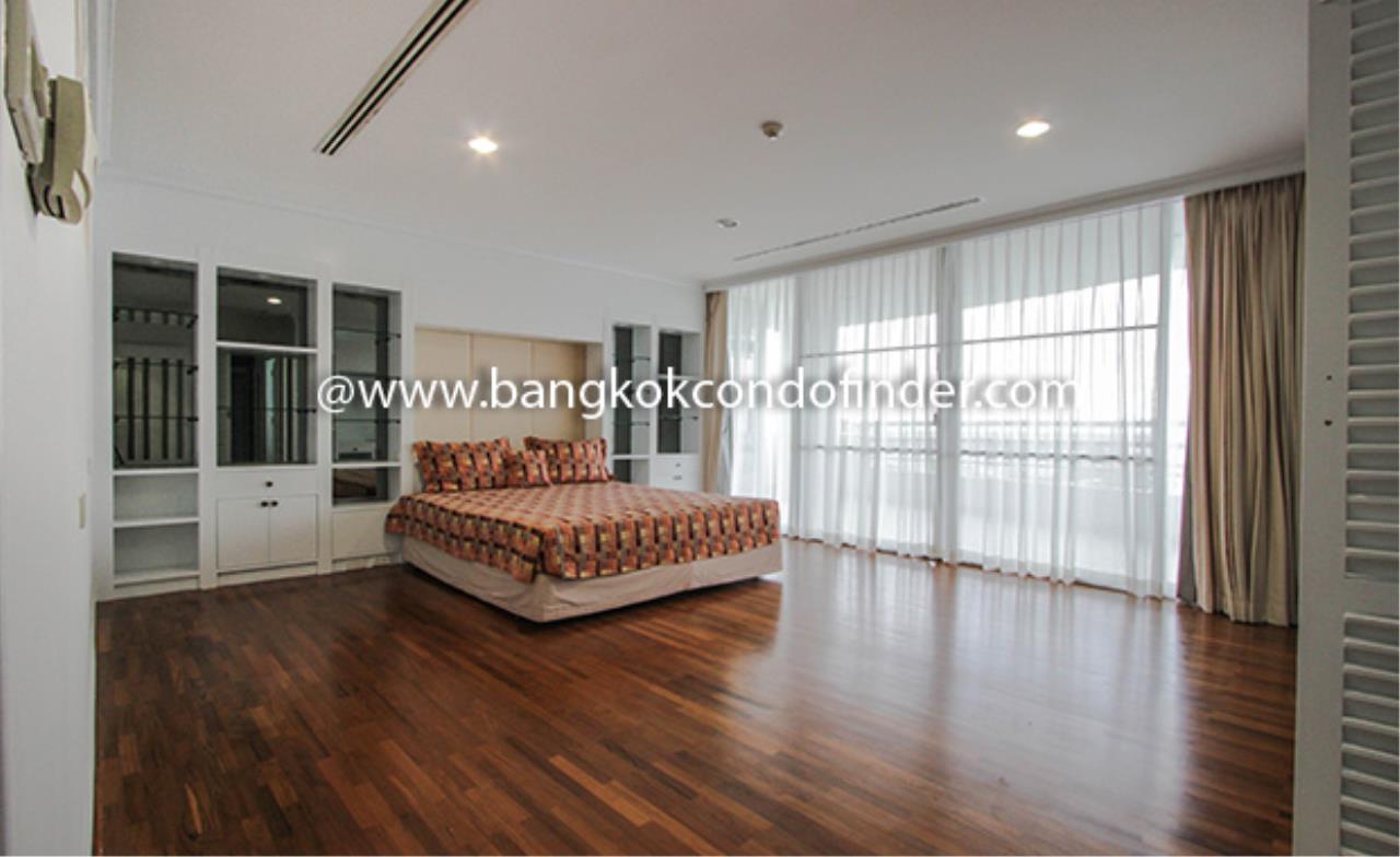Bangkok Condo Finder Agency's Baan Yenarkard Condominium for Rent 8