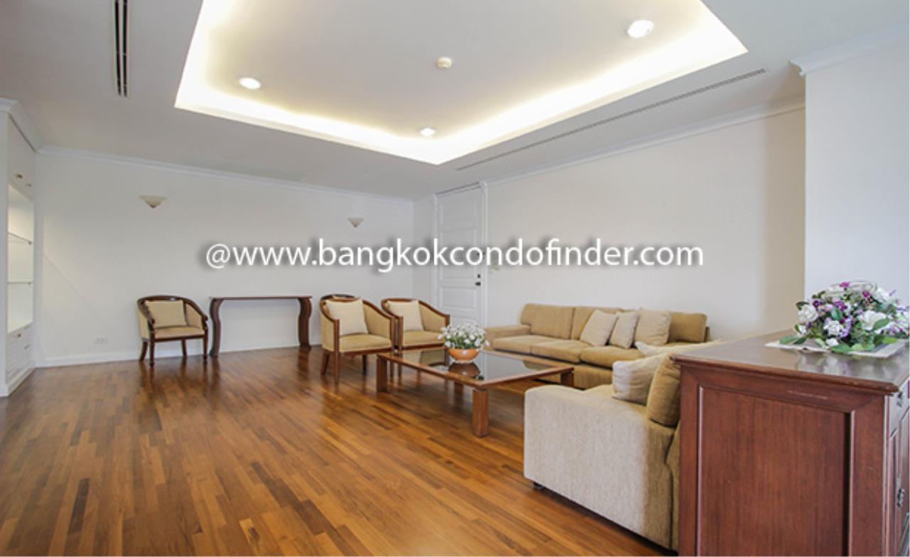 Bangkok Condo Finder Agency's Baan Yenarkard Condominium for Rent 12