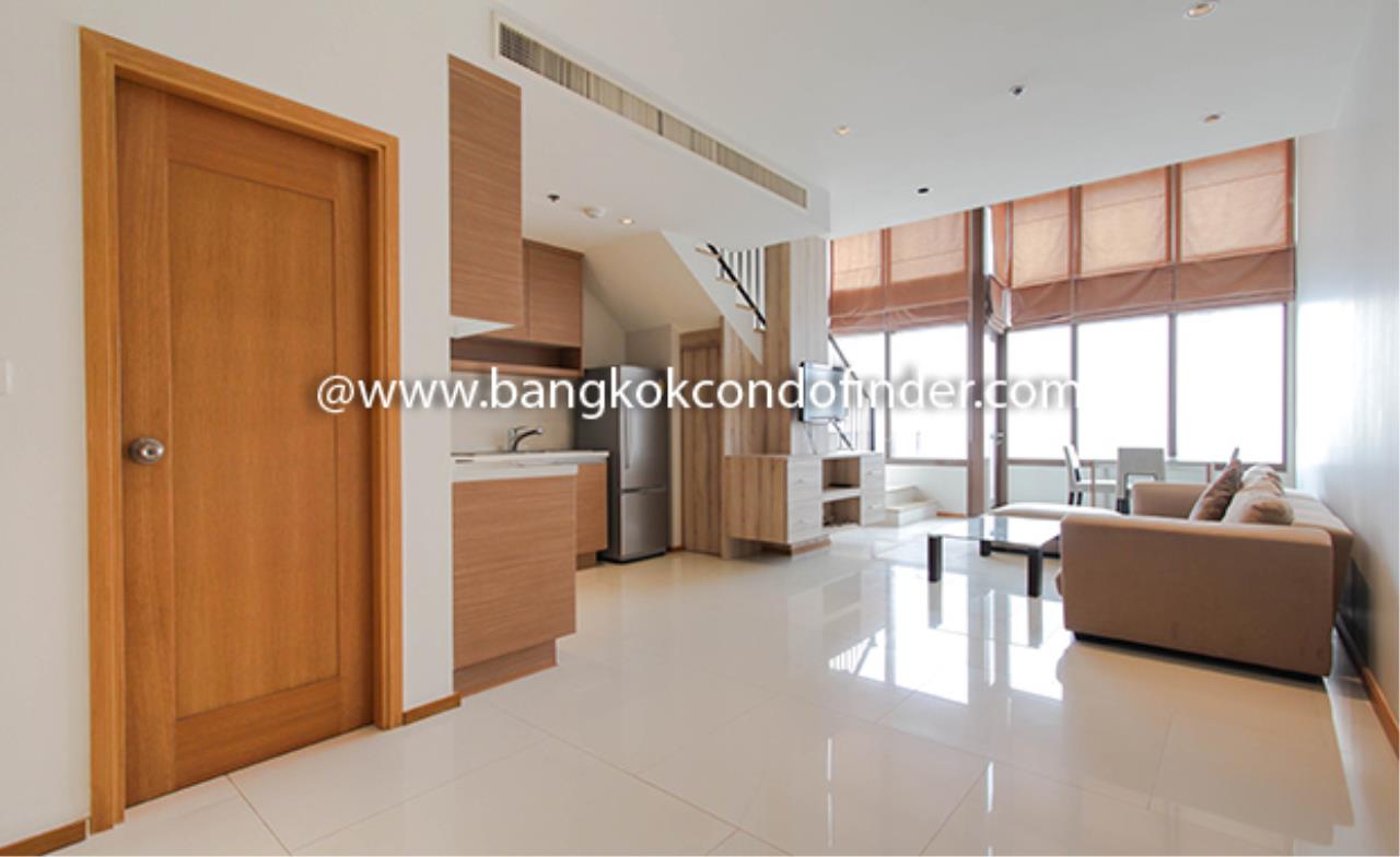 Bangkok Condo Finder Agency's The Emporio Place Sukhumvit 24 Condominium for Rent 1