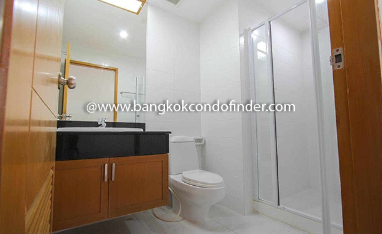 Bangkok Condo Finder Agency's Queen's Park View Condominium for Rent 2