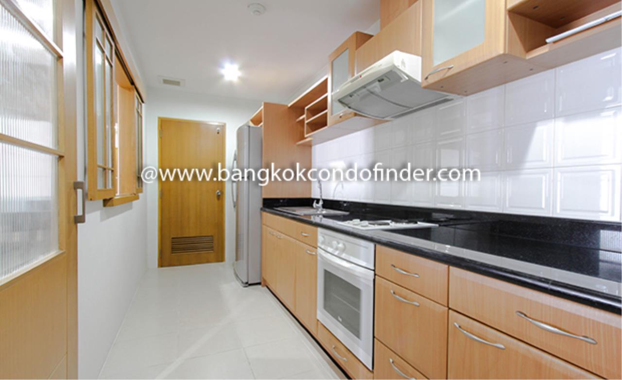 Bangkok Condo Finder Agency's Queen's Park View Condominium for Rent 6