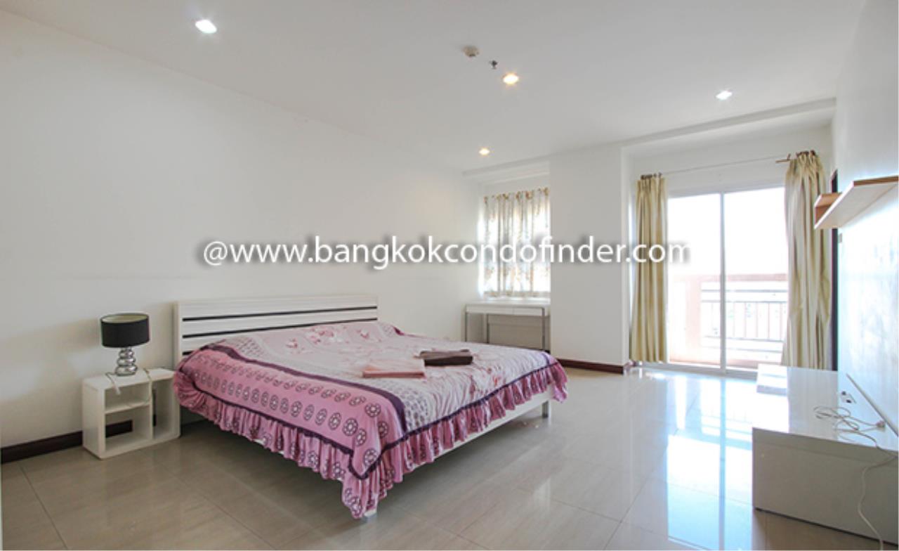 Bangkok Condo Finder Agency's Teja Lakeview Apartment Condominium for Rent 4
