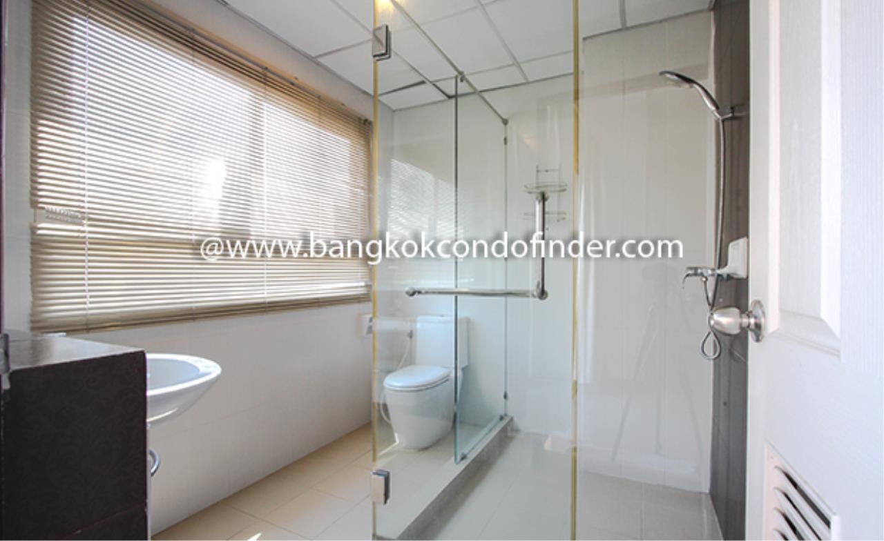 Bangkok Condo Finder Agency's Teja Lakeview Apartment Condominium for Rent 2