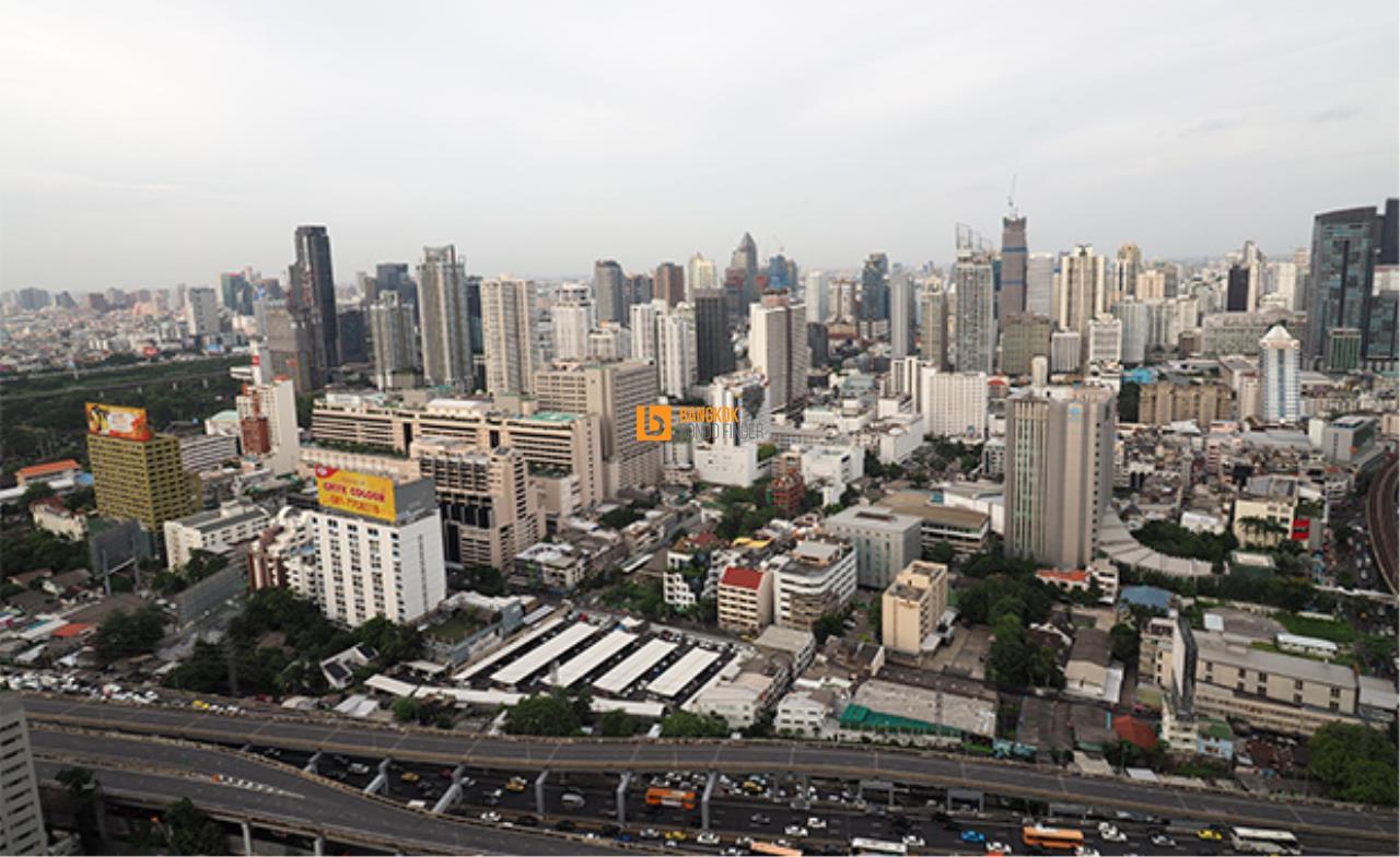 Bangkok Condo Finder Agency's Noble Ploenchit Condominium for Rent 15