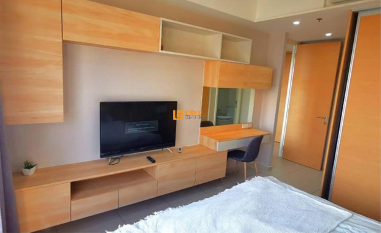 Bangkok Condo Finder Agency's The Lofts Ekkamai Condominium for Rent 7