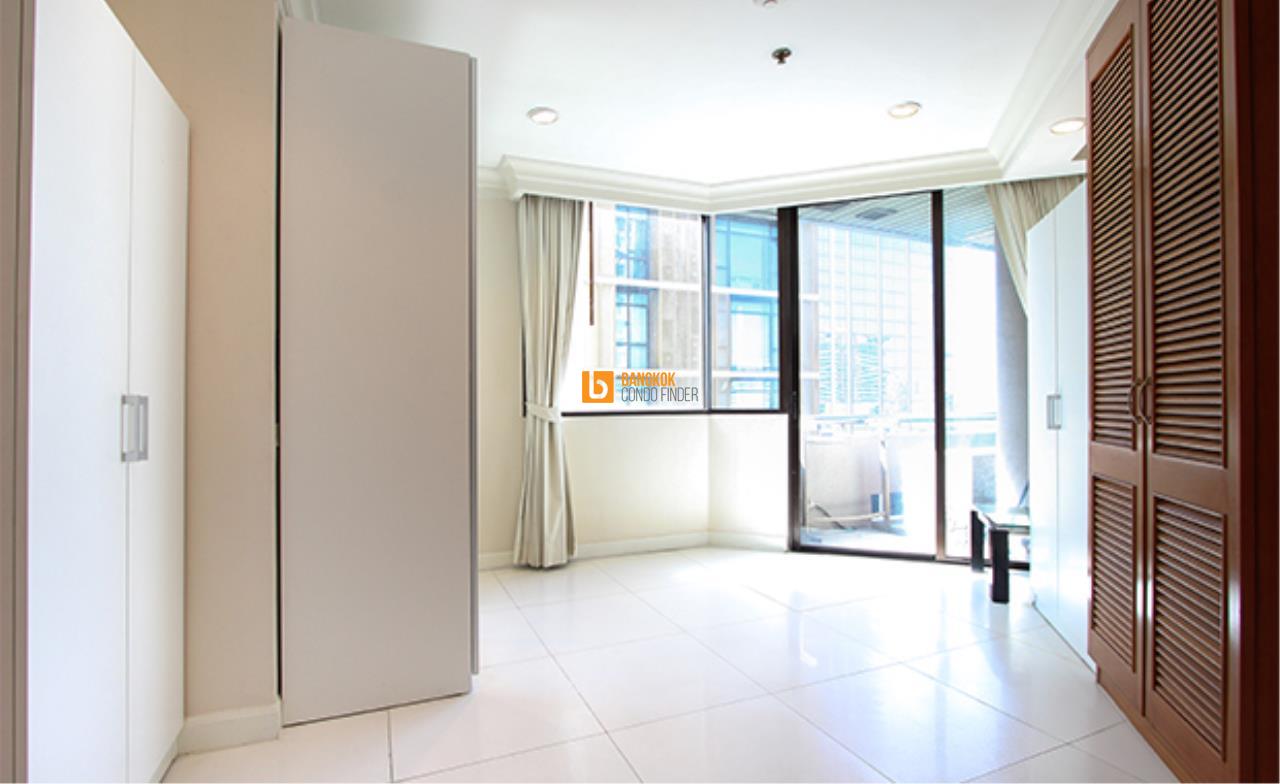 Bangkok Condo Finder Agency's The Royal Place 1 Condominium for Rent 8