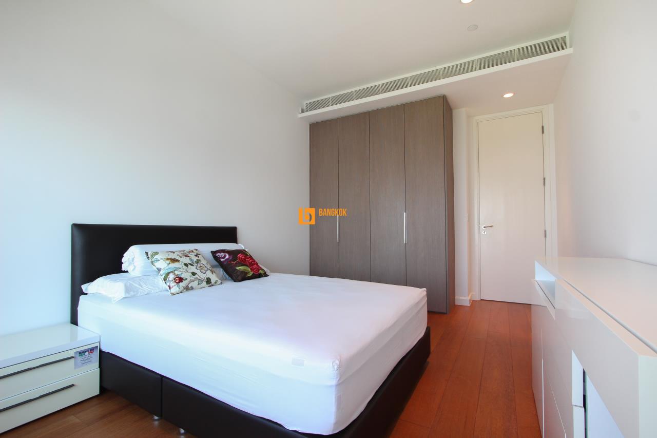 Bangkok Condo Finder Agency's 185 Rajadamri Condominium for Rent 9