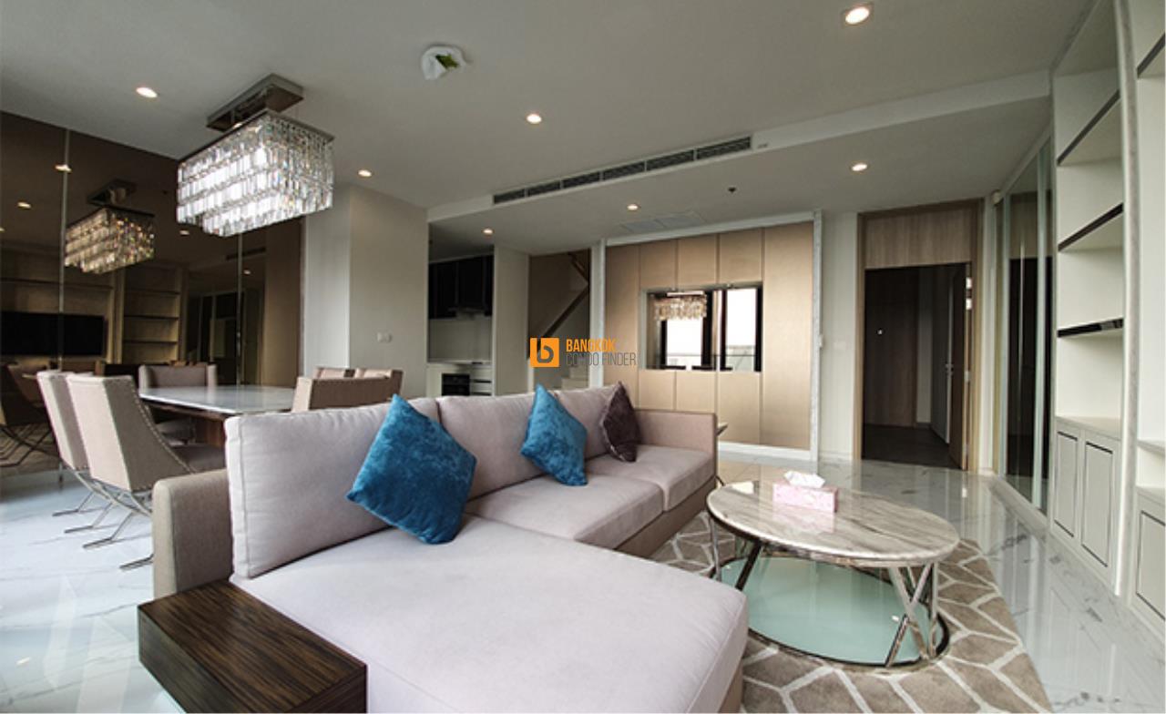 Bangkok Condo Finder Agency's Noble Ploenchit Condominium for Rent 4