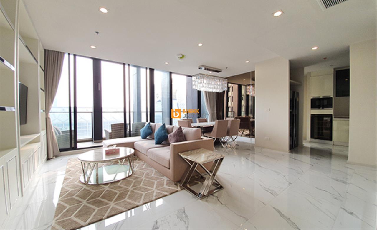 Bangkok Condo Finder Agency's Noble Ploenchit Condominium for Rent 5