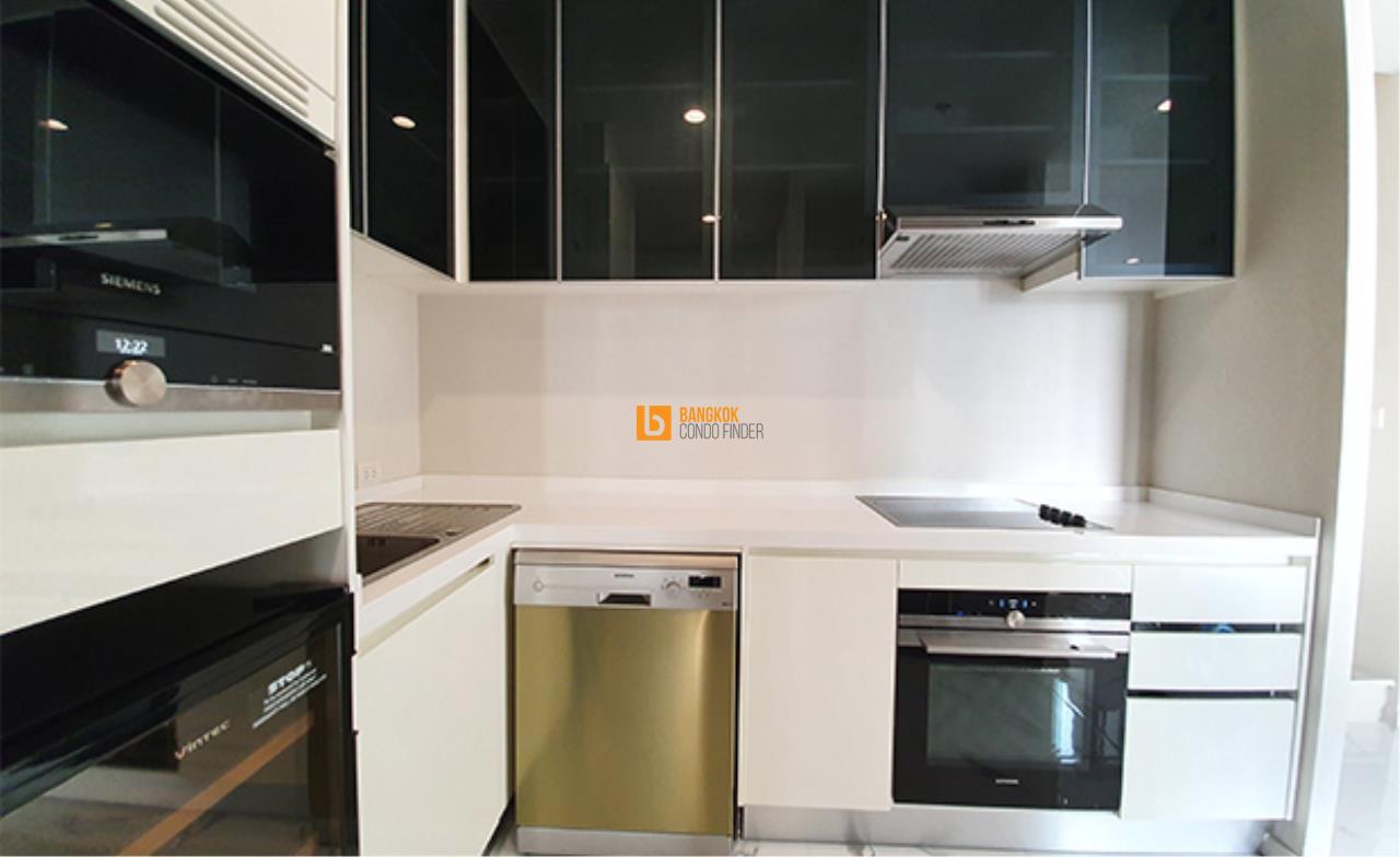 Bangkok Condo Finder Agency's Noble Ploenchit Condominium for Rent 6