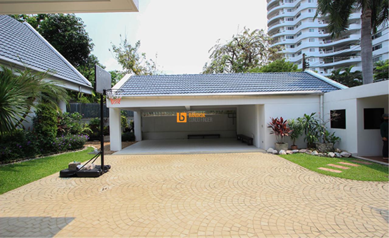 Bangkok Condo Finder Agency's House for Rent in Soi Nang Linchi 2 2