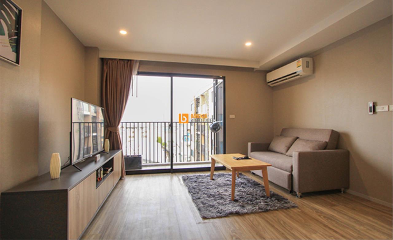 Bangkok Condo Finder Agency's Blossom Condo @ Sathorn - Chareonrat Condominium for Rent 1