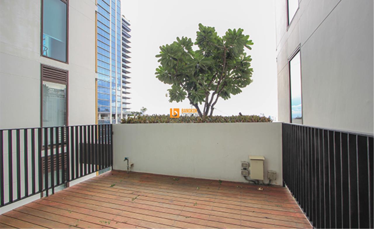 Bangkok Condo Finder Agency's Hansar Rajdamri Condominium for Rent 19
