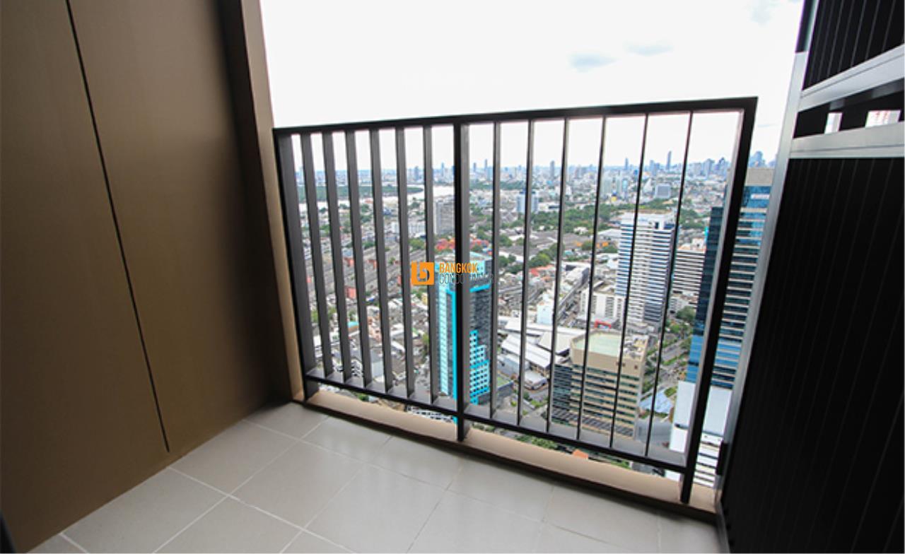 Bangkok Condo Finder Agency's Oka Haus Condominium for Rent 11
